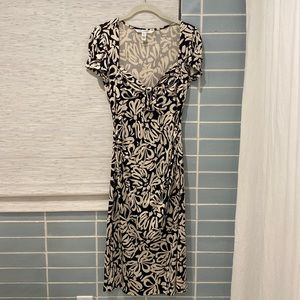 *NEVER WORN* DIANE von FURSTENBERG black and white floral midi dress size 8